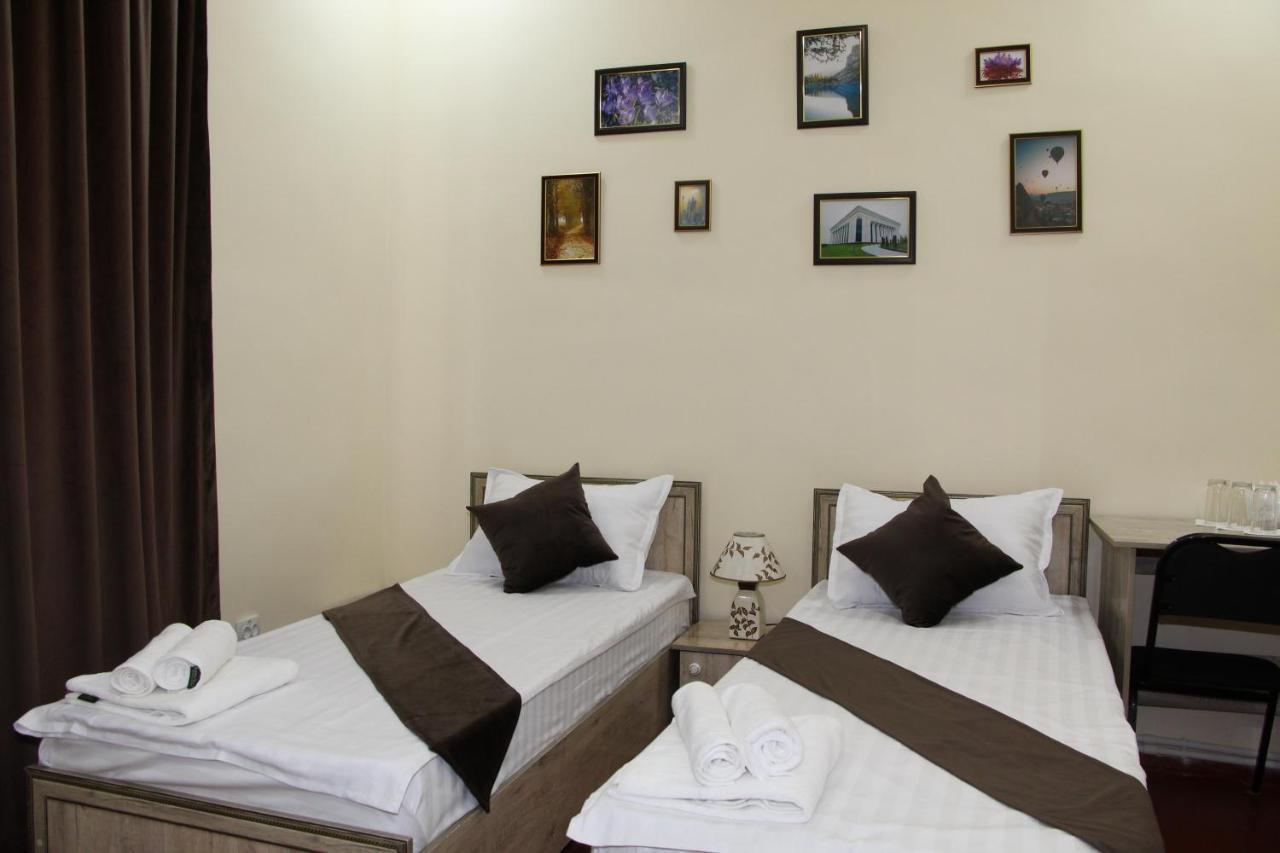 Zafaron Hotel Tashkent Exterior photo